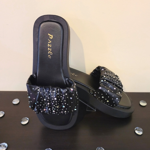Pazzle Black Bling Sandals - Picture 1 of 4